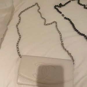 Chanel wallet crossbody chain